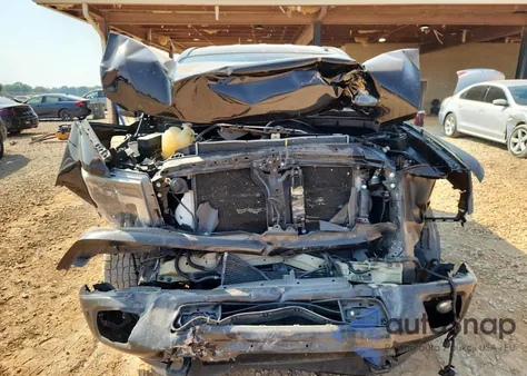 2018 Nissan Titan Xd Sl z USA, uszkodzony, nr VIN 1N6BA1F46JN533848